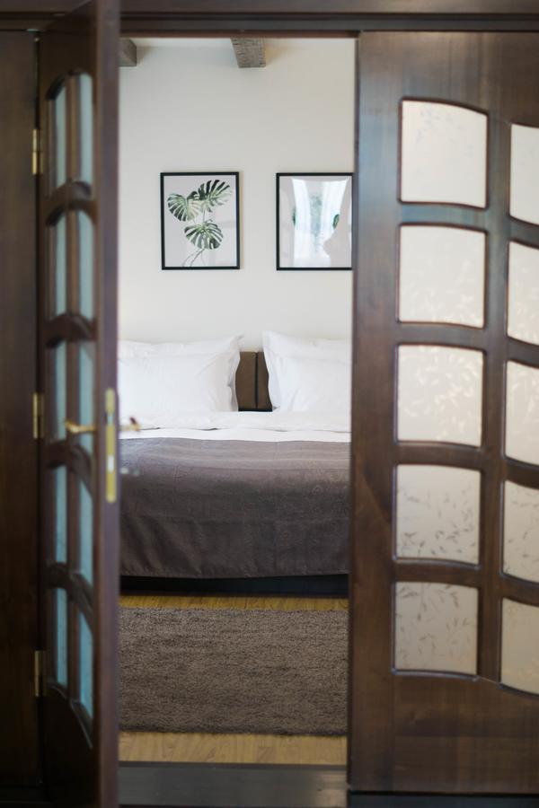 Nest Hotel Drobeta Turnu Severin Buitenkant foto