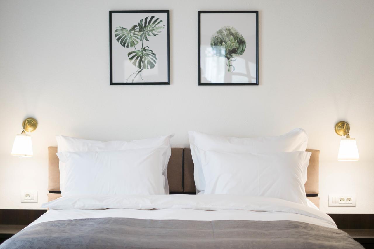 Nest Hotel Drobeta Turnu Severin Buitenkant foto