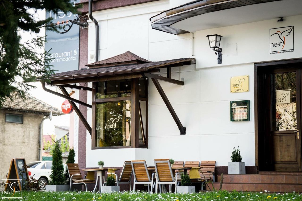 Nest Hotel Drobeta Turnu Severin Buitenkant foto
