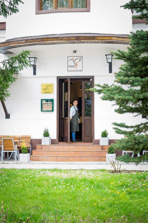 Nest Hotel Drobeta Turnu Severin Buitenkant foto